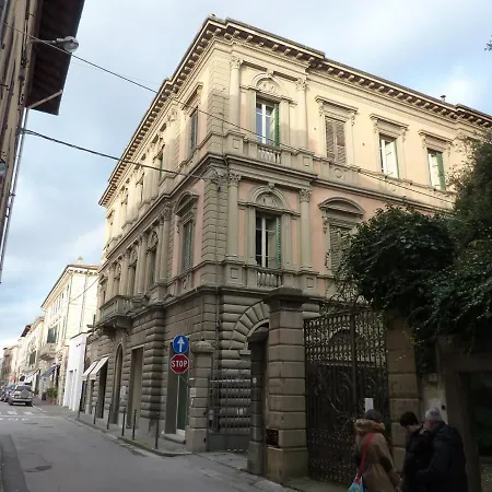 Nel Palazzo Morini Διαμέρισμα *
